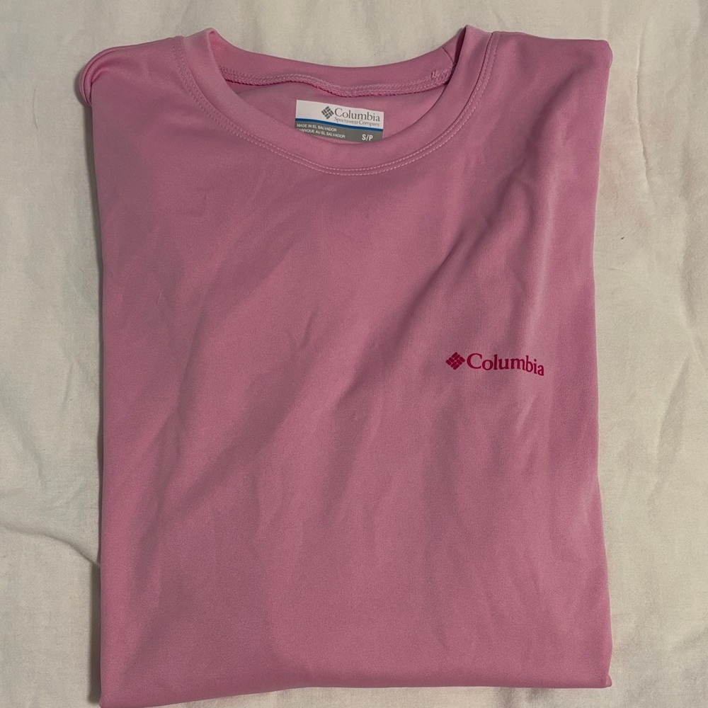 Columbia pink active fit Omni Shade long sleeve shirt